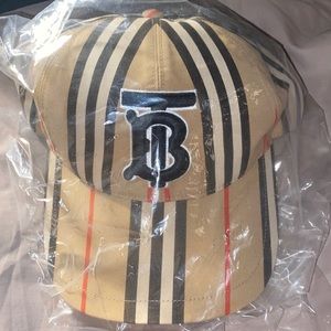 Burberry Hat size M